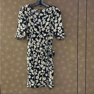 🔥🔥🔥Zara Daisy Wrap Dress